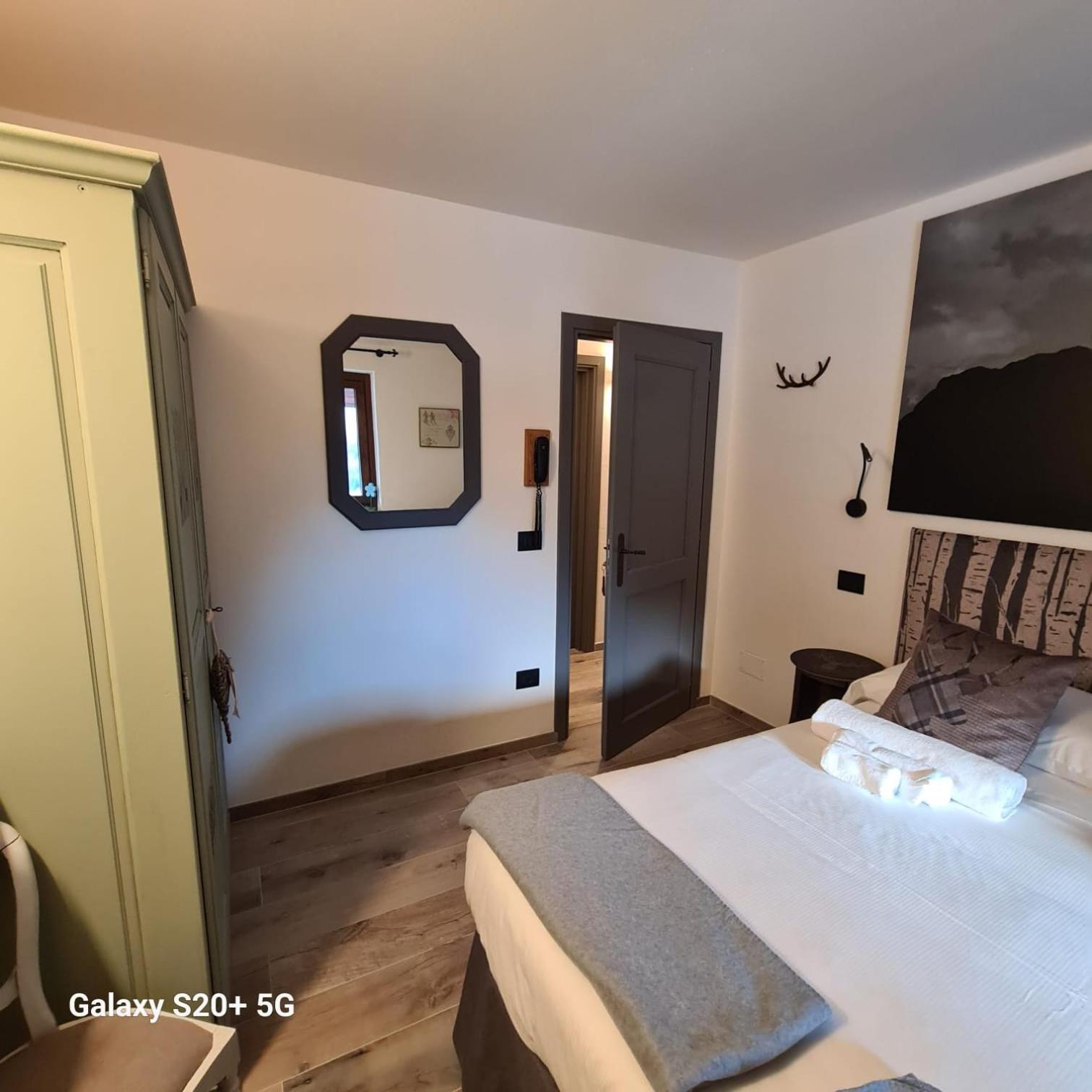 Hotel Dente Del Gigante กูร์มาเยอร์ ภายนอก รูปภาพ