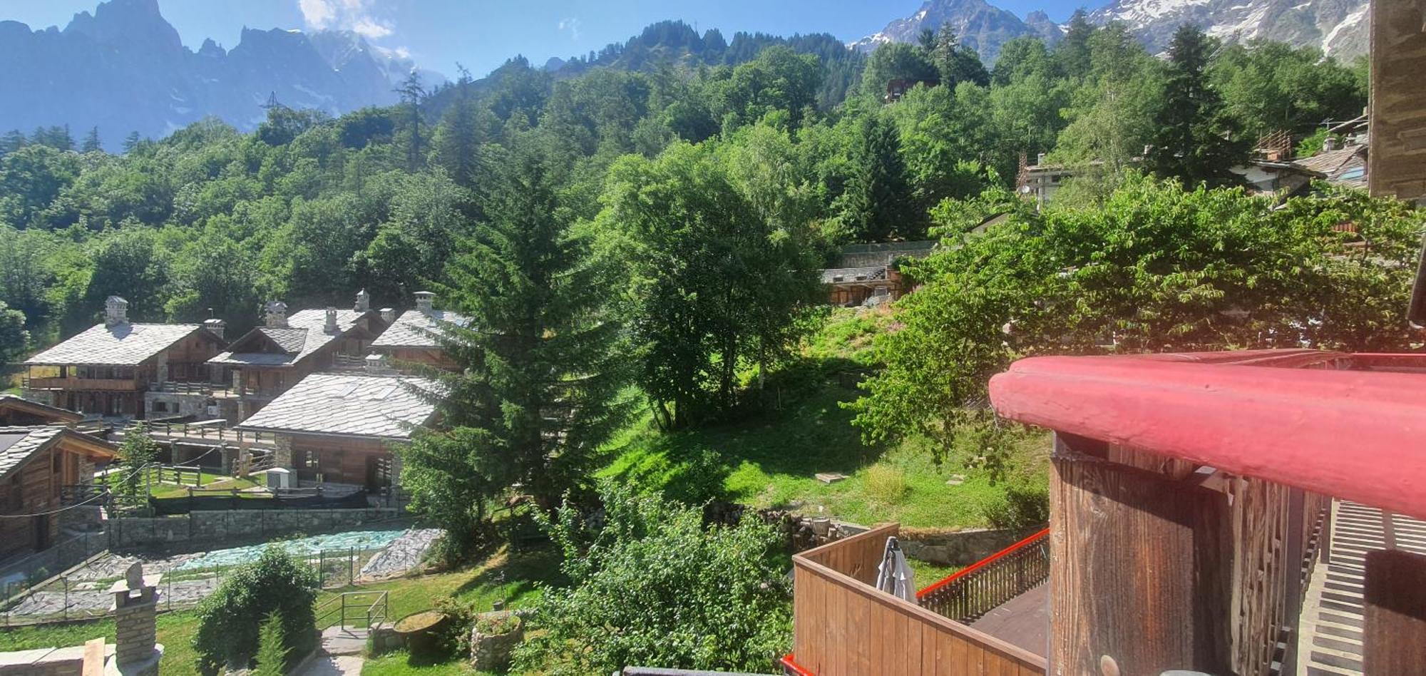 Hotel Dente Del Gigante กูร์มาเยอร์ ภายนอก รูปภาพ