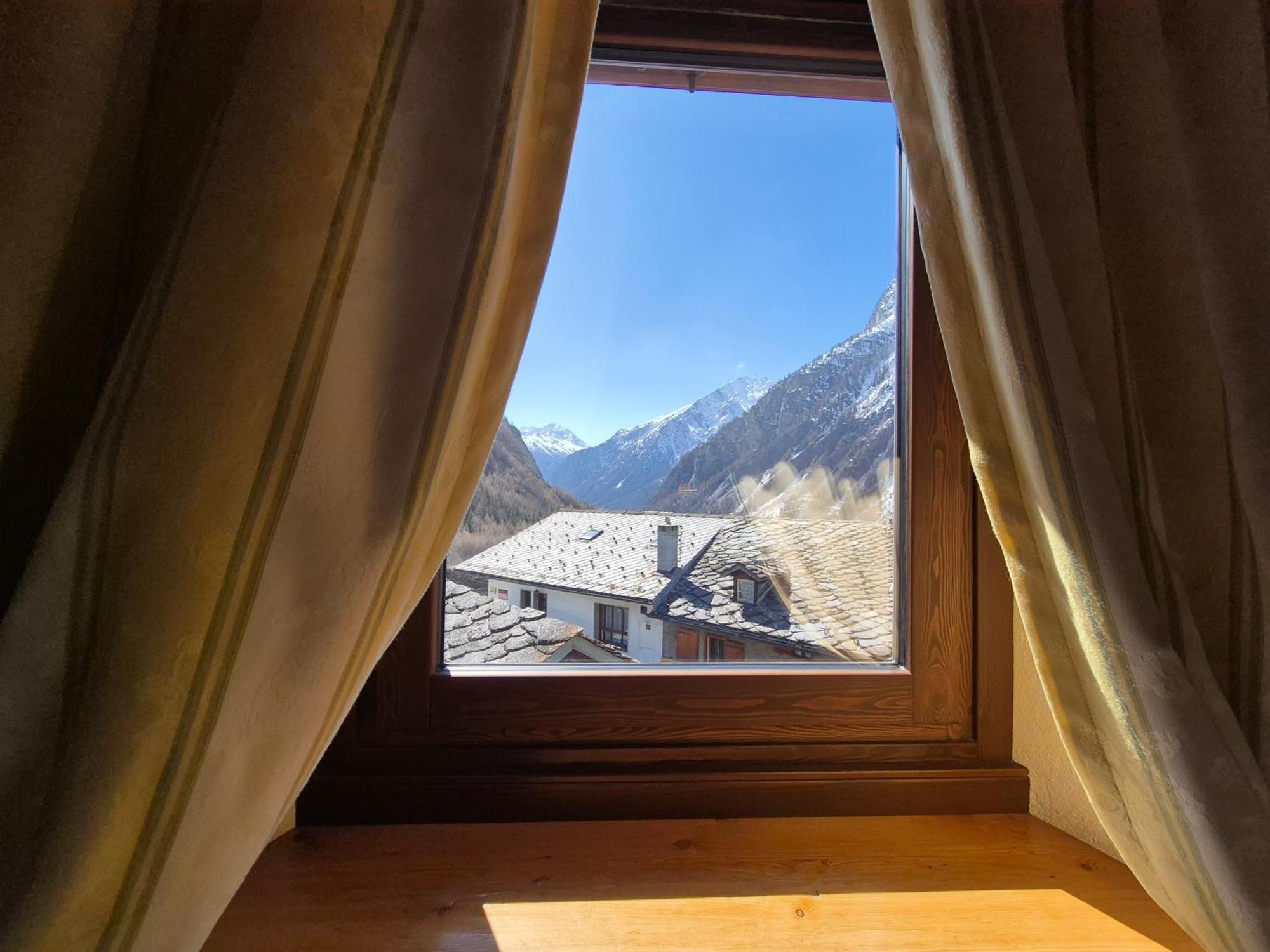 Hotel Dente Del Gigante กูร์มาเยอร์ ภายนอก รูปภาพ